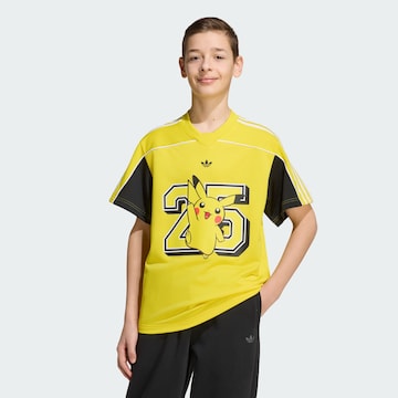 ADIDAS ORIGINALS Shirt 'Pokemon' in Geel: voorkant