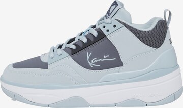 Baskets basses Karl Kani en bleu : devant