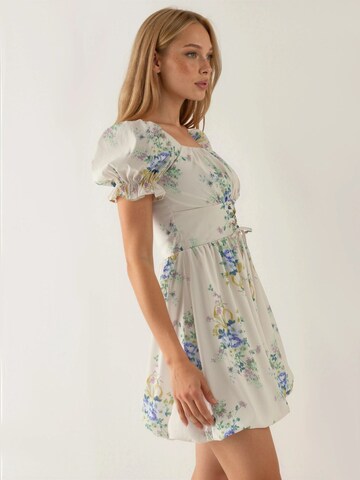 Busem Dress in White