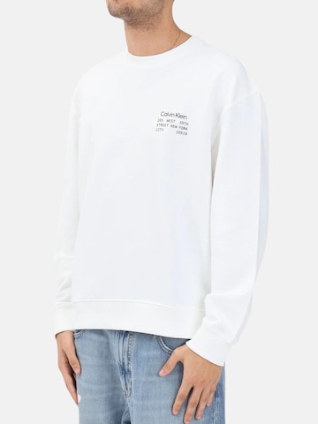 Calvin Klein Bluzka sportowa 'CALVIN KLEIN FELPA FELPA' w kolorze biały: przód