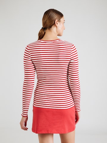 Tricou 'SLFAnna' de la SELECTED FEMME pe roșu