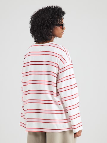 PIECES Curve - Camiseta 'PCMILA' en rosa