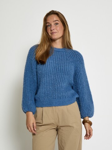 Pullover 'Jette' di Peppercorn in blu: frontale
