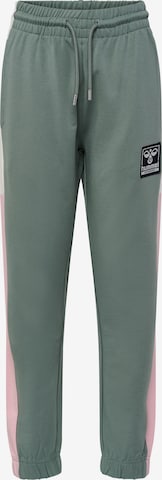 Hummel Tapered Broek 'Palomi' in Groen: voorkant