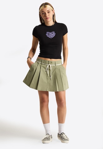 VANS T-shirt 'Barbed Heart' i svart