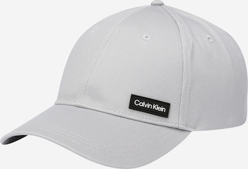 Casquette Calvin Klein en gris : devant