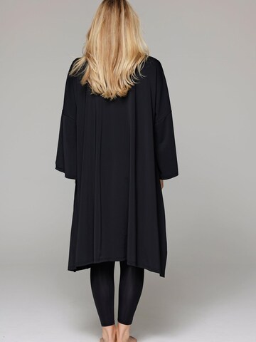 SIYA Swimwear T-Shirt Badeanzugkleid 'Cover-up' in Schwarz
