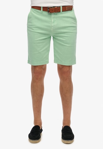 Superdry Regular Chino in Groen: voorkant