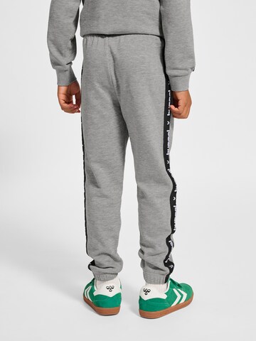 Effilé Pantalon de sport Hummel en gris