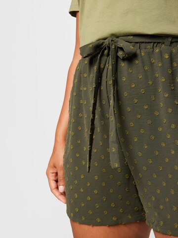 ABOUT YOU Curvy Regular Trousers 'Elis' in Green