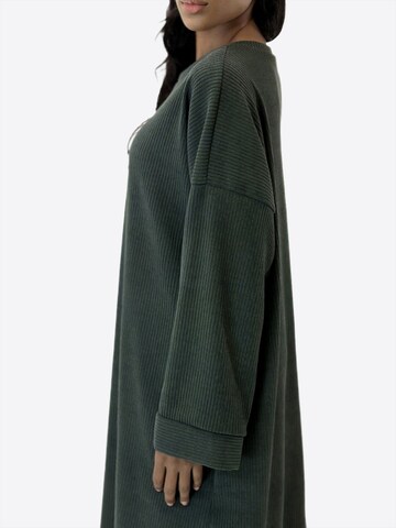 Elara Hausanzug in Grün