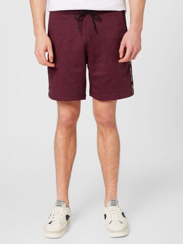 HOLLISTER Regular Shorts 'LEVEL UP' in Rot: predná strana