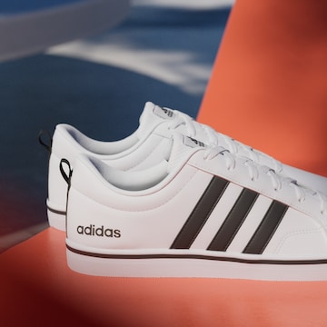 Sneaker low 'VS Pace 2.0' de la ADIDAS SPORTSWEAR pe alb
