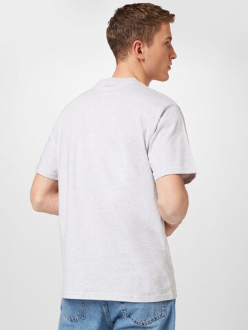 Carhartt WIP T-Shirt 'Stomping Grounds' in Grau