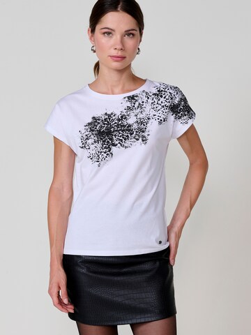 T-shirt KOROSHI en blanc : devant