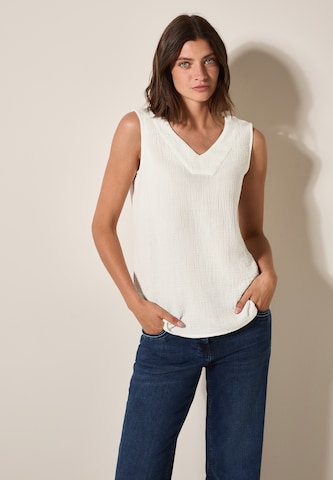 CECIL Top in White: front