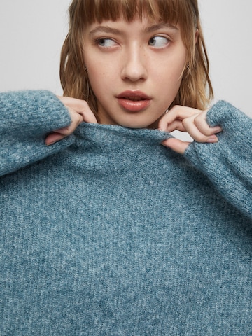 Pull&Bear Pullover in Blau