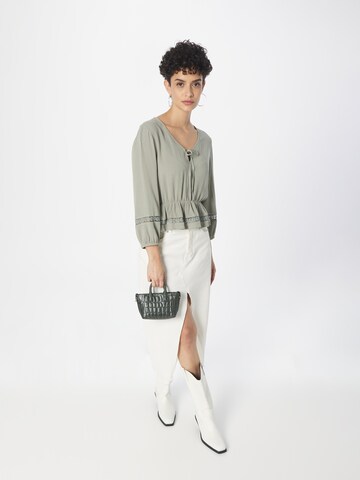 ABOUT YOU Blouse 'Jolin' in Groen
