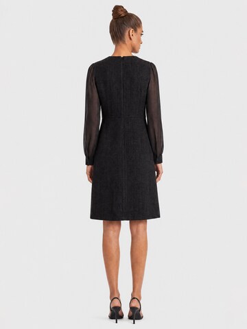 APART Kleid in Schwarz