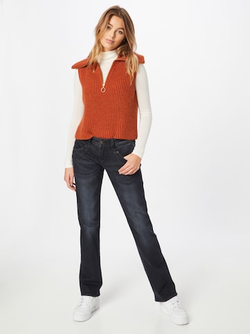 Herrlicher Regular Jeans in Zwart