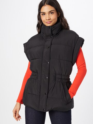 Gina Tricot Bodywarmer 'Lola' in Zwart: voorkant