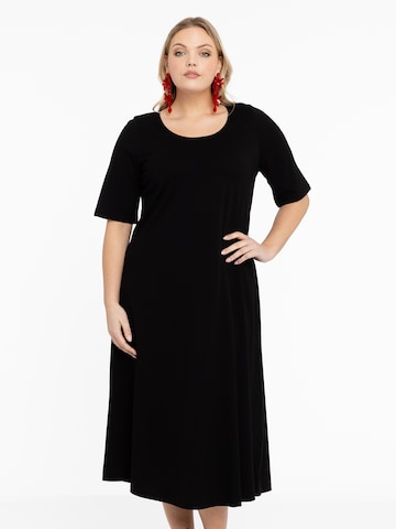 Yoek Dress in Black: front