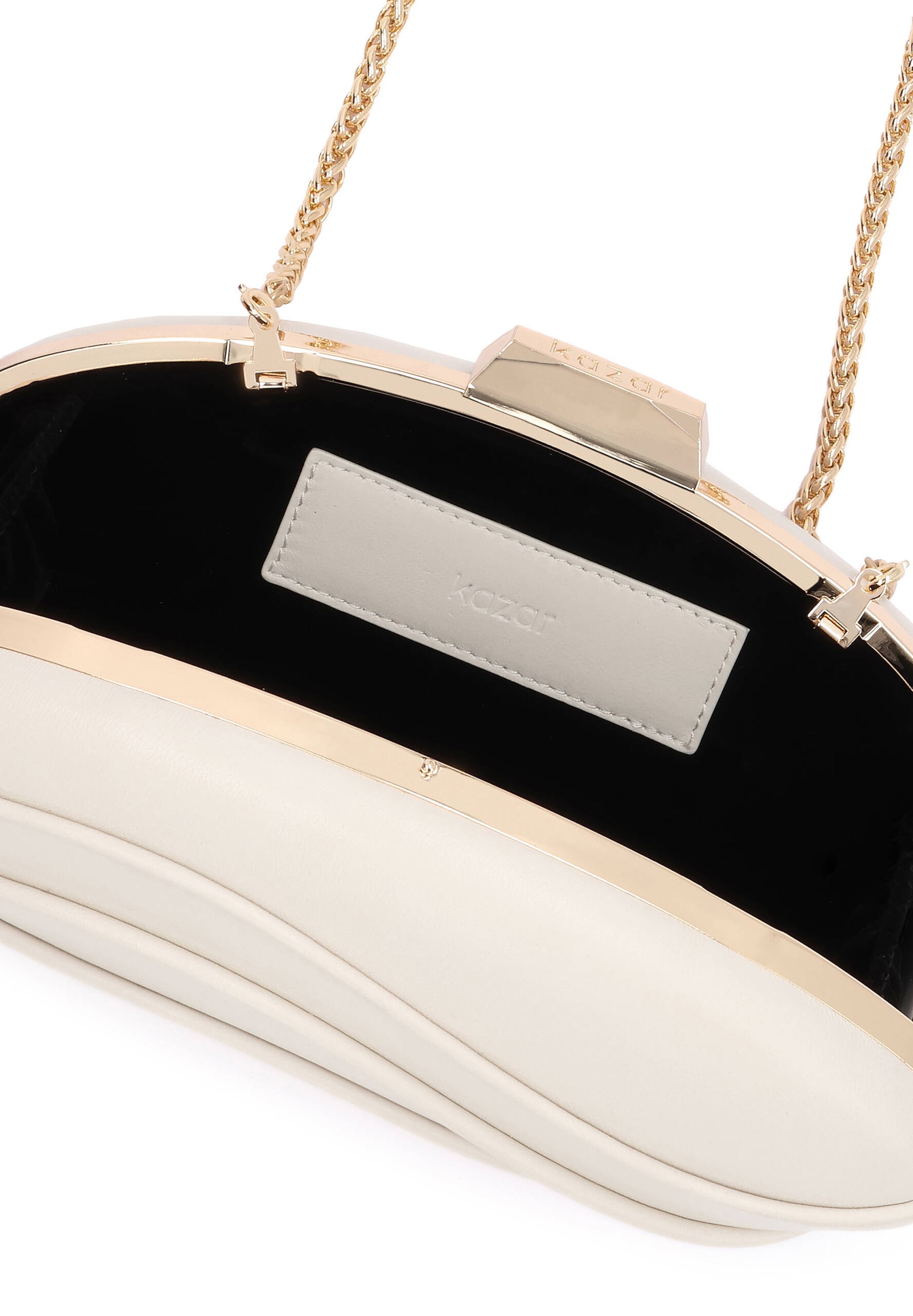 Pochette Kazar en blanc