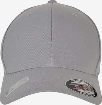 Casquette Flexfit en gris : devant