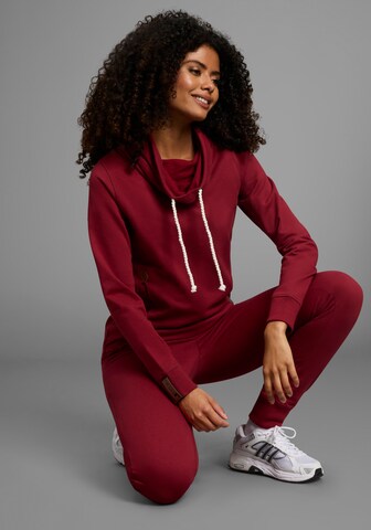 OCEAN SPORTSWEAR Tracksuit in Red