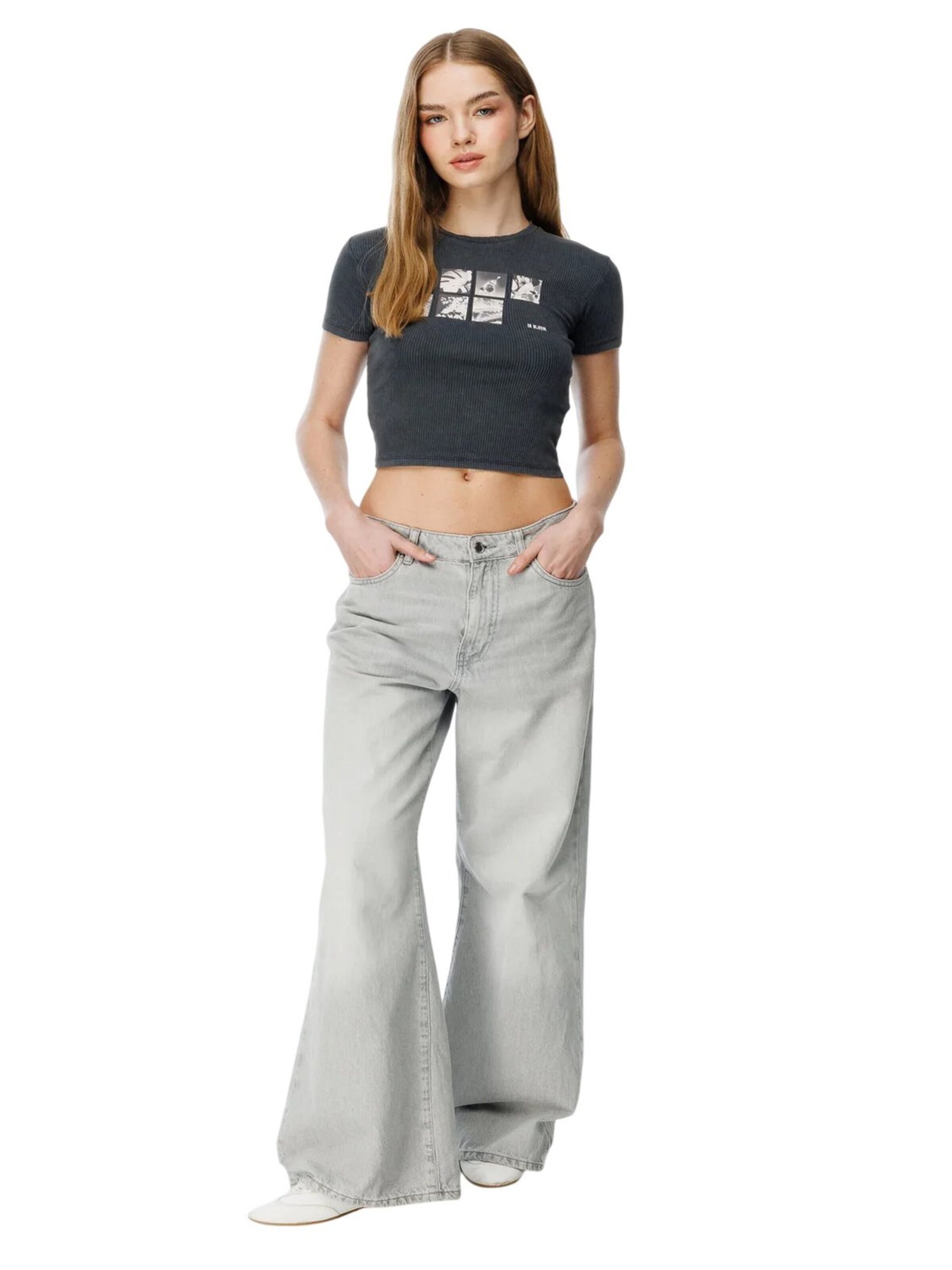 Alexa Dash Shirt in Grey: front