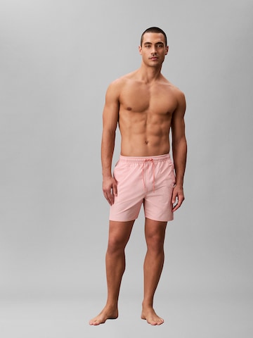 Shorts de bain 'Seersucker' Calvin Klein Swimwear en rose