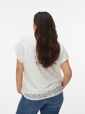 Maglietta 'VMCIRIS' di Vero Moda Curve in bianco