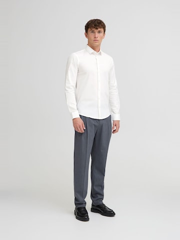 Slim fit Cămaşă business ' CFPalle ' de la Casual Friday pe alb