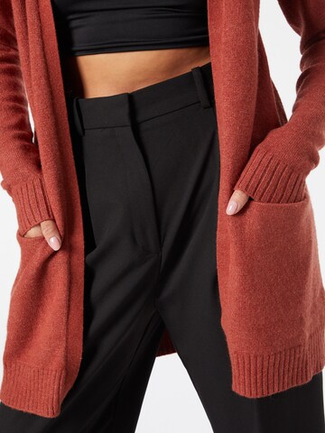 Cardigan 'Ril' VILA en rouge