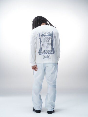 T-Shirt 'Mika' Luka Sabbat for ABOUT YOU en blanc