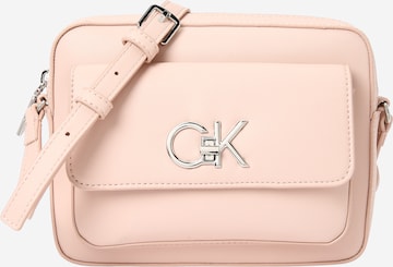 Calvin Klein - Mala de ombro em rosa