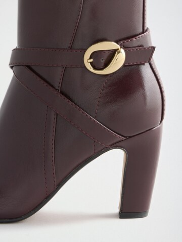 Lipsy Stiefelette in Lila