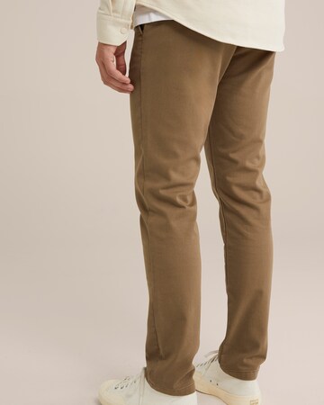 WE Fashion Slim fit Chino trousers in Brown