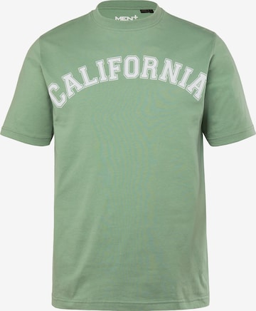 Men Plus Shirt in Green: front