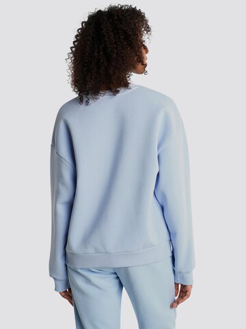 Gina Tricot Sweatshirt ' Riley ' in Blau