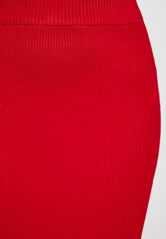 NAEMI Rok in Rood