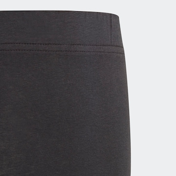 ADIDAS SPORTSWEAR Skinny Παντελόνι φόρμας 'Essentials' σε μαύρο