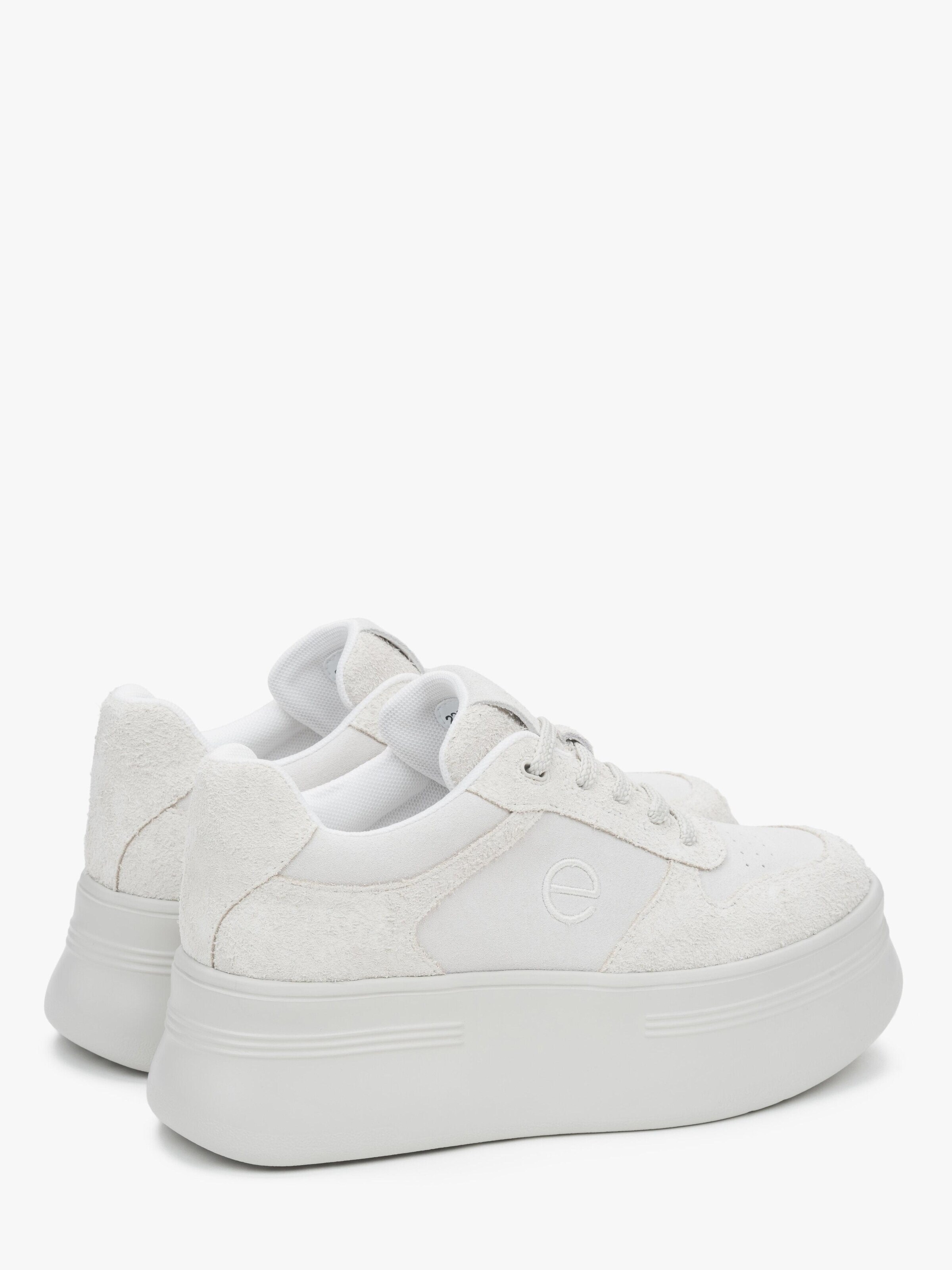Estro Sneakersy niskie '22-01-32' w kolorze biały