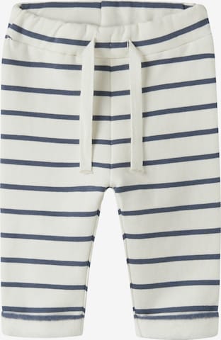 Regular Pantaloni de la NAME IT pe alb: față