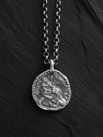 REYTEL Hangers 'ANTIC NUMMUM. POWER IS LIMITLESS' in Zilver