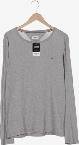 Tommy Jeans Shirt in XXL in Grey: front