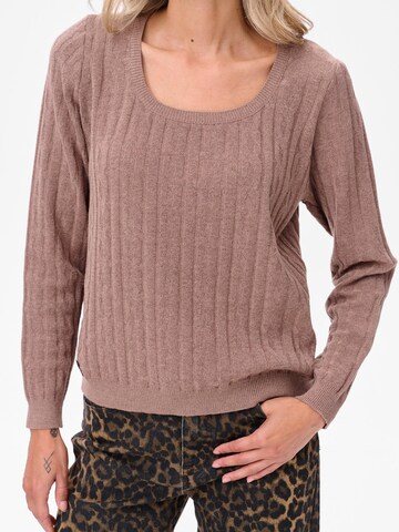 Blue Shadow Sweater in Brown