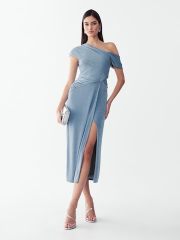 Rochie 'Jeni' de la BWLDR pe albastru
