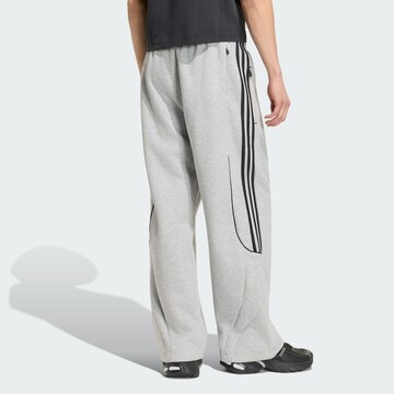 ADIDAS ORIGINALS Loosefit Kalhoty 'Teamgeist 26' – šedá