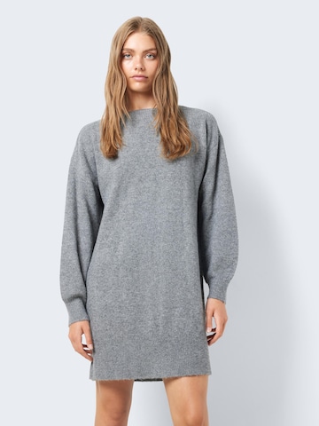 Noisy may - Vestido de punto 'FRIVA' en gris: frente